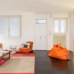 Col Di Lana Modern Apartment In Milan