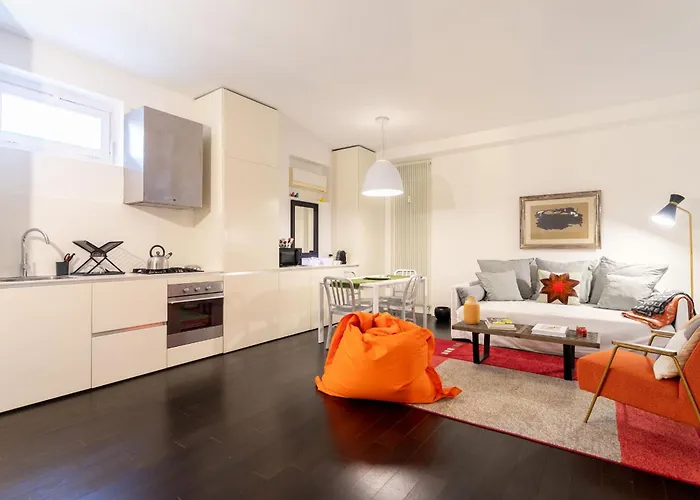 Col Di Lana Modern Apartment In Milan